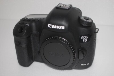 Canon EOS 5D Mark III DSLR Camera with 22.3MP + Lens Set - Full