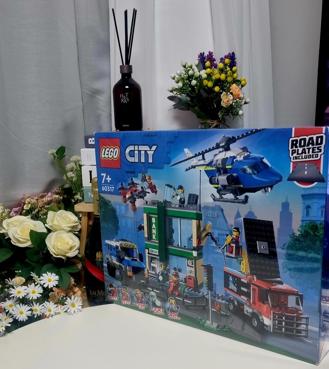 Lego City 60317 Police Chase at the Bank Rare New Factory Sealed