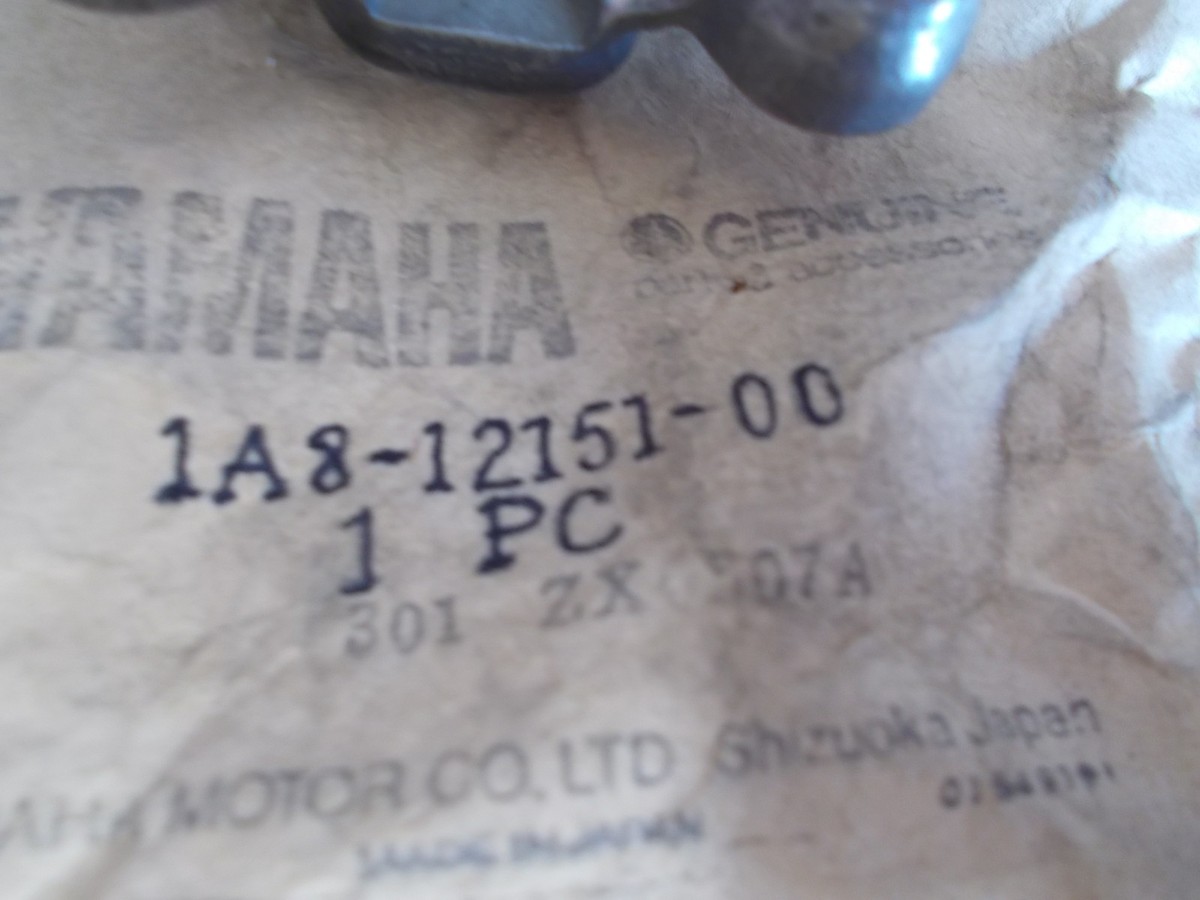 NOS OEM Yamaha Rocker Valve Arm 1973-1978 TX500 XS500 1A8-12151-00