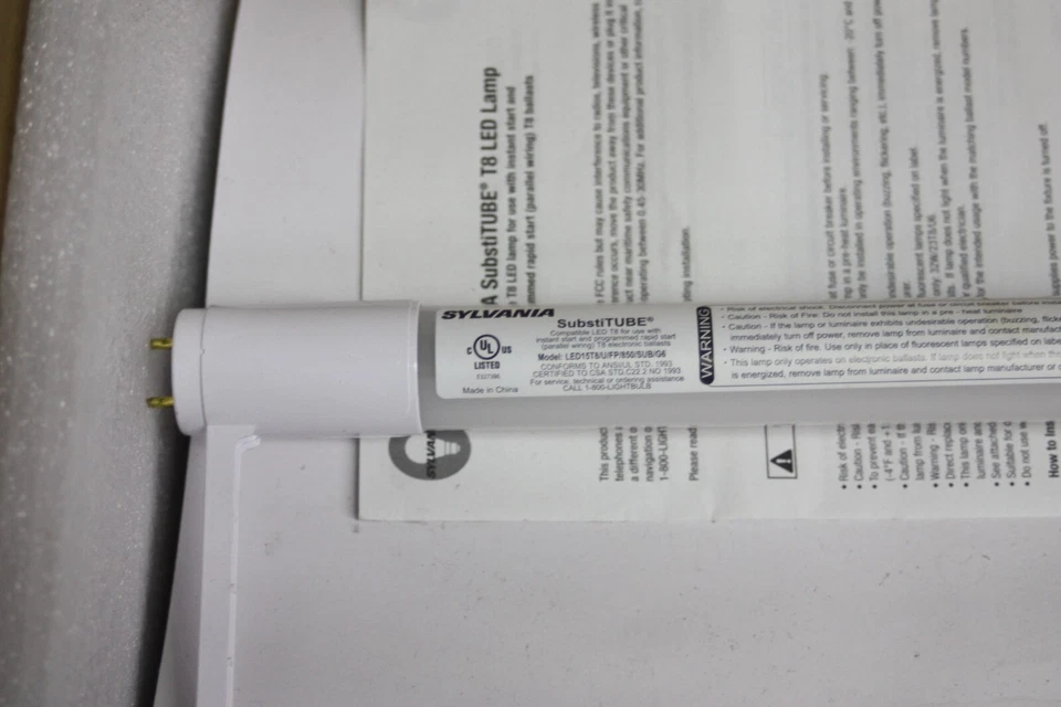 Lote de 4 LED SYLVANIA 75526 LED15T8/L48/FP/841/SUB LED T8 TUBO 15W 120-277VNIB Foto 3 de 4