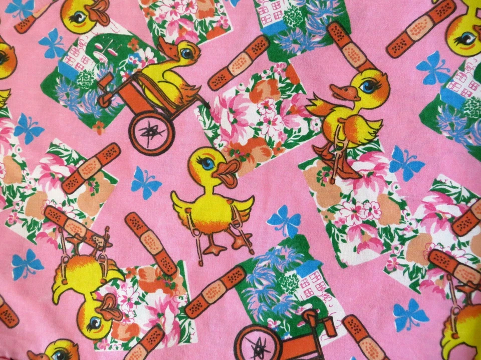 SCRUB TOP Ducks, Band-aids, Flowers, etc. SHIRT Scrubs Pink Size SMALL Uniform - Image 2 of 4
