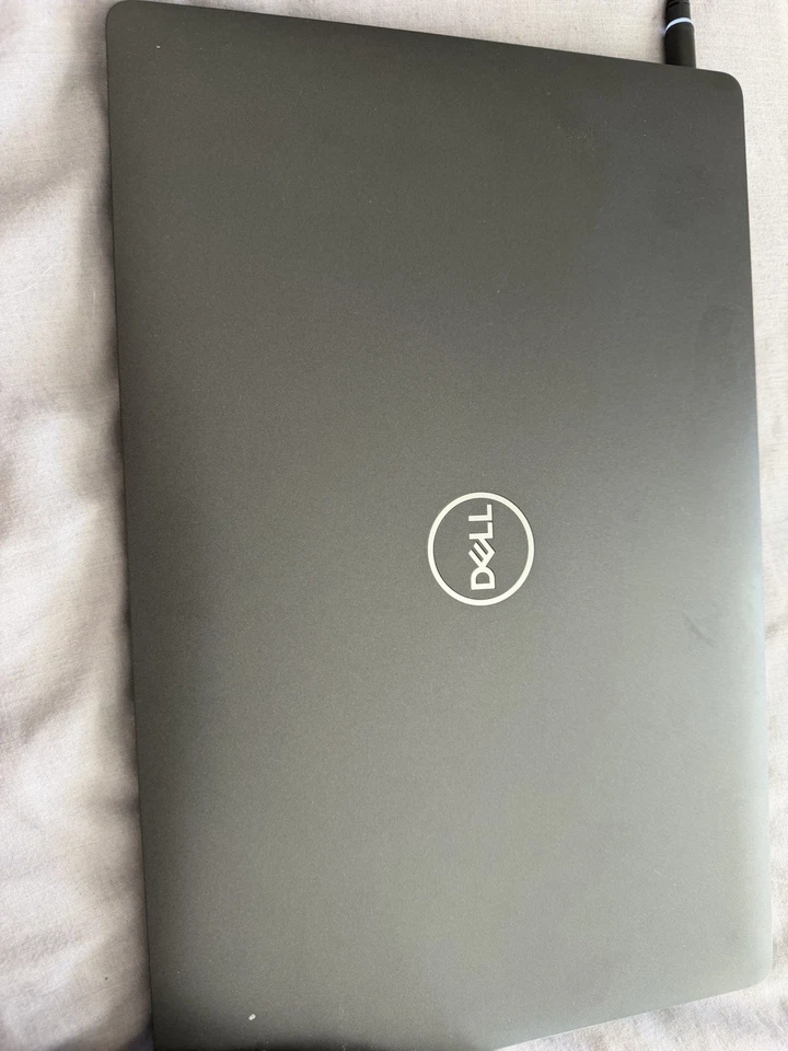 Dell Latitude 5501 · i5-9300H · 8GB · 128GB, photo 2 of 3