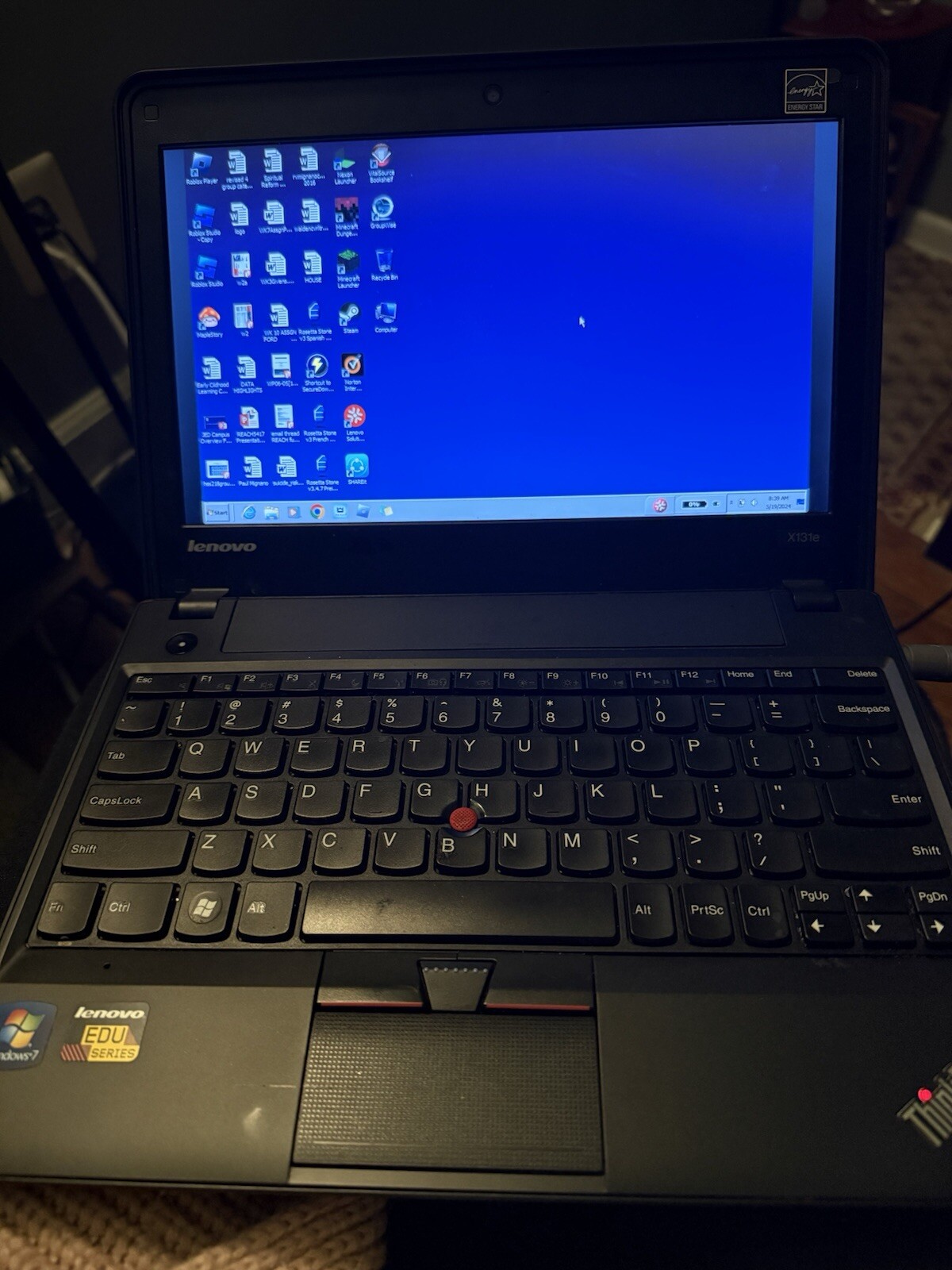 Lenovo Thinkpad X131e  - Windows 7 Professional - AMD E-300 APU - 6GB RAM