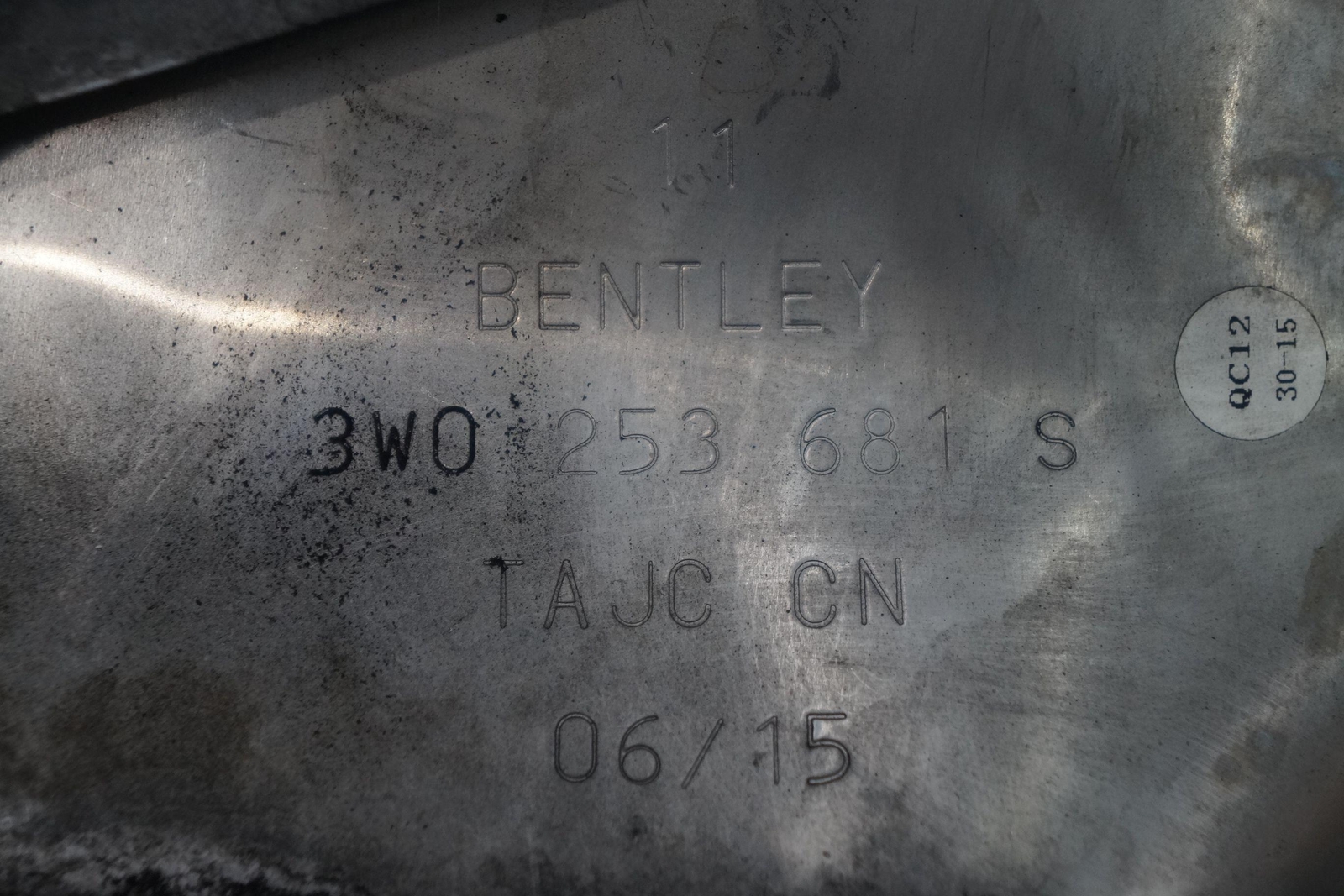 Rear Left Exhaust Muffler End Tip 3W0253681S Bentley Continental GTC 2016 GT