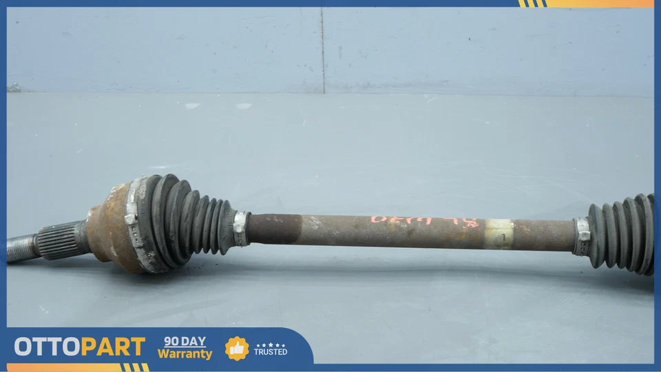 Оригинальный задний левый вал оси подвески PONTIAC SOLSTICE 2006–2009 годов выпуска 15296759 - Изображение 2 из 4