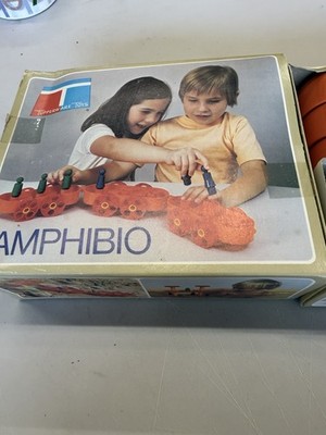 NEW UNOPENED Vintage 1976 Tupperware Toy Amphibio Complete set IN ORIGINAL BOX