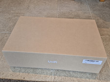 Ubiquiti UniFi USW-Pro-Max-24-PoE 24-Port 2.5GbE PoE Switch New Sealed
