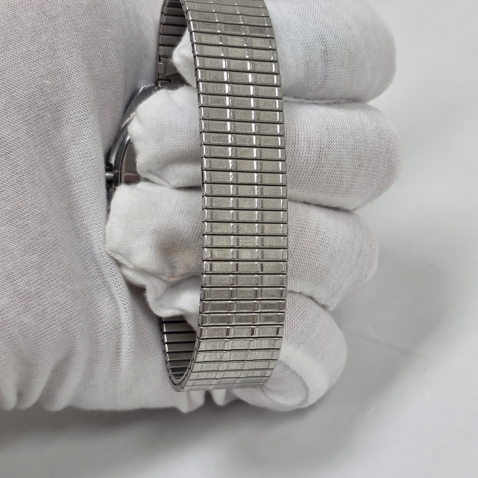 VINTAGE 1975 MENS CARAVELLE 11UOACB 17J SWISS AUTOMATIC DAY DATE WATCH BLUE DIAL