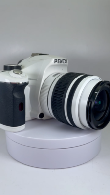 PENTAX K-x Digital SLR Camera - (w/ DA L 18-55mm Lens) [Exc+5