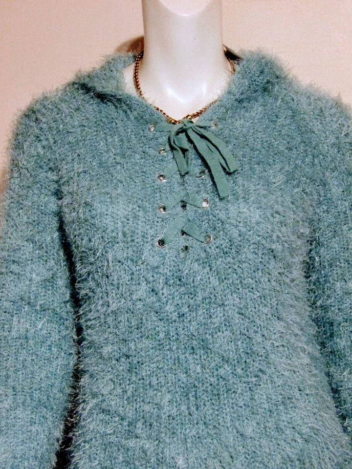 AMP JUNIOR WOMANS EXTRA SMALL (XS) GREEN HOODED DRESS OR TUNIC SWEATER NWT - Image 2 of 3