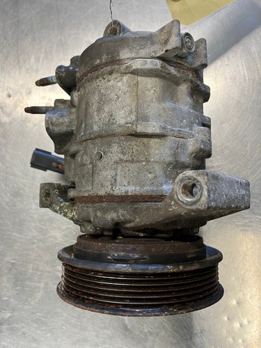 2006 Jeep Liberty 3.7 AC Compressor - Picture 2 of 4