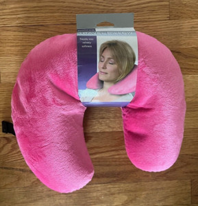 Smooth Trip Ultra-Soft Micro-Bead Filled Neck Pillow in Pink