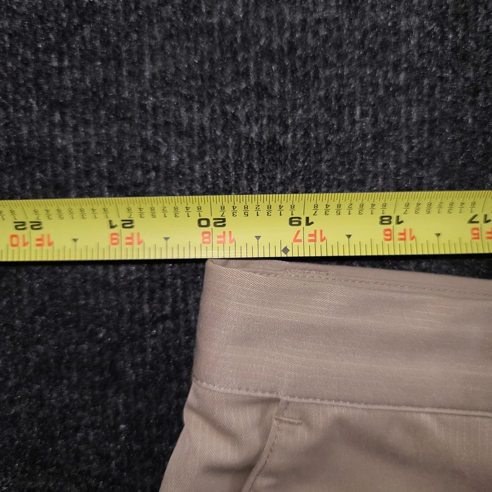 Pantalones Cortos de Golf Adidas ClimaLite Frente Plano Caqui Informales Para Hombre Talla 40 Foto 2 de 4