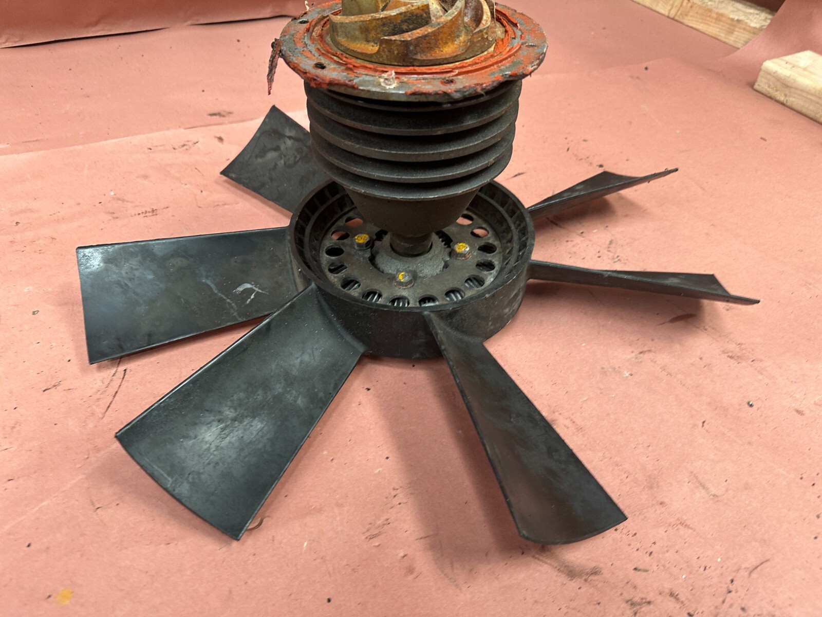 Bentley Brooklands 1994 6.8L V8 Engine Cooling Fan 7 Blade OEM