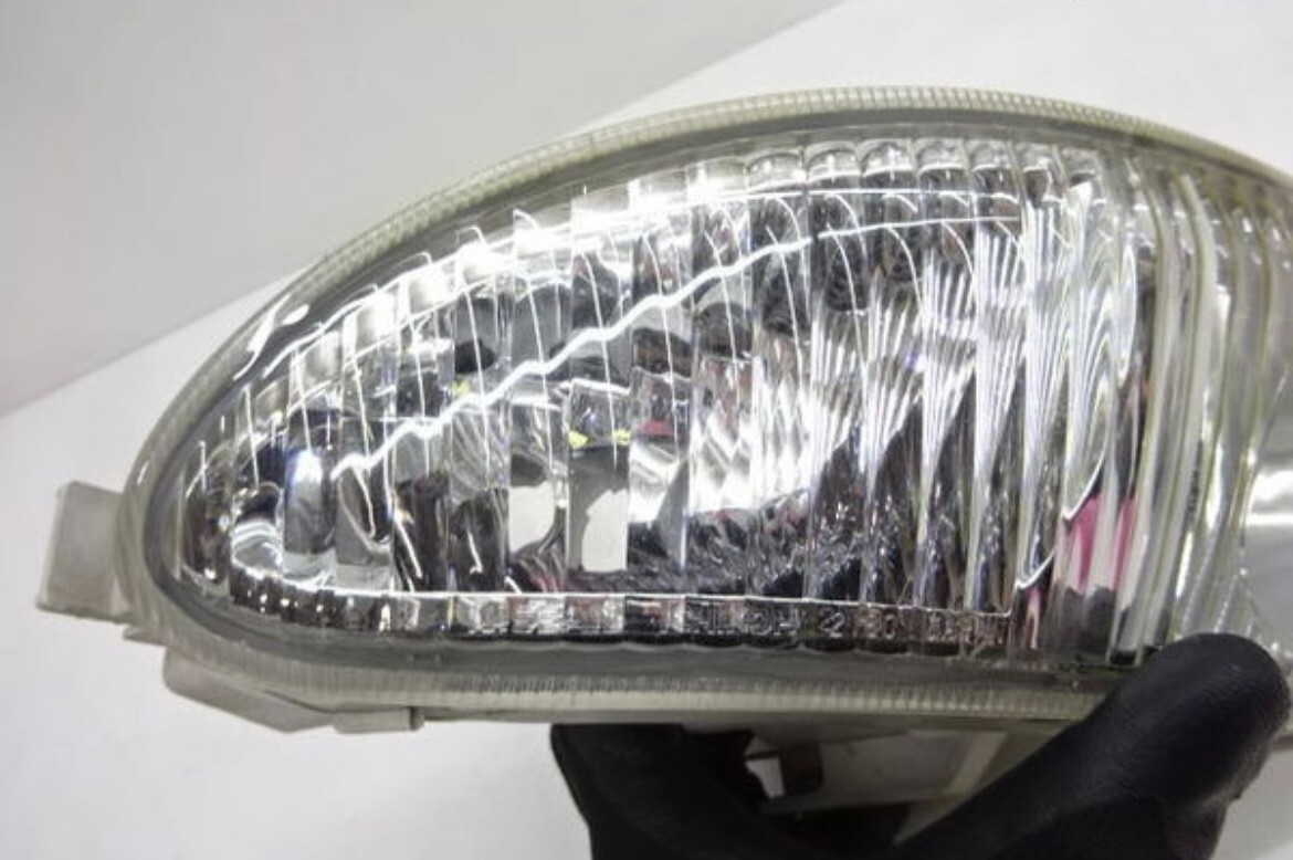 NISSAN GENUINE A33 Cefiro Fog light Fog lamp Right side ICHIKOH