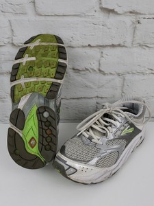 brooks ariel womens size 9