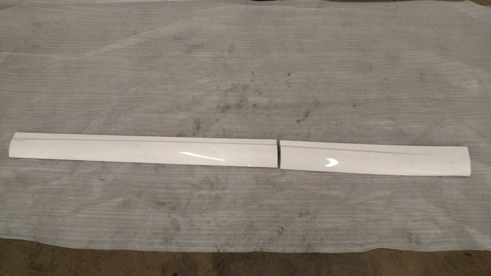 MASERATI LEVANTE DRIVER LEFT SIDE DOOR MOLDING TRIMS OEM 670035236