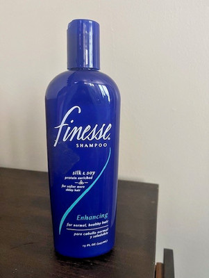 Finesse Silk & Soy Protein Enriched Beautiful Volume Shampoo For Normal Healthy