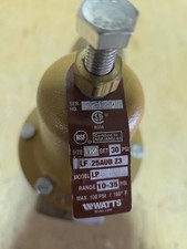 WATTS LF25AUB-Z3: 1-1/2 Pressure Reducing Val...