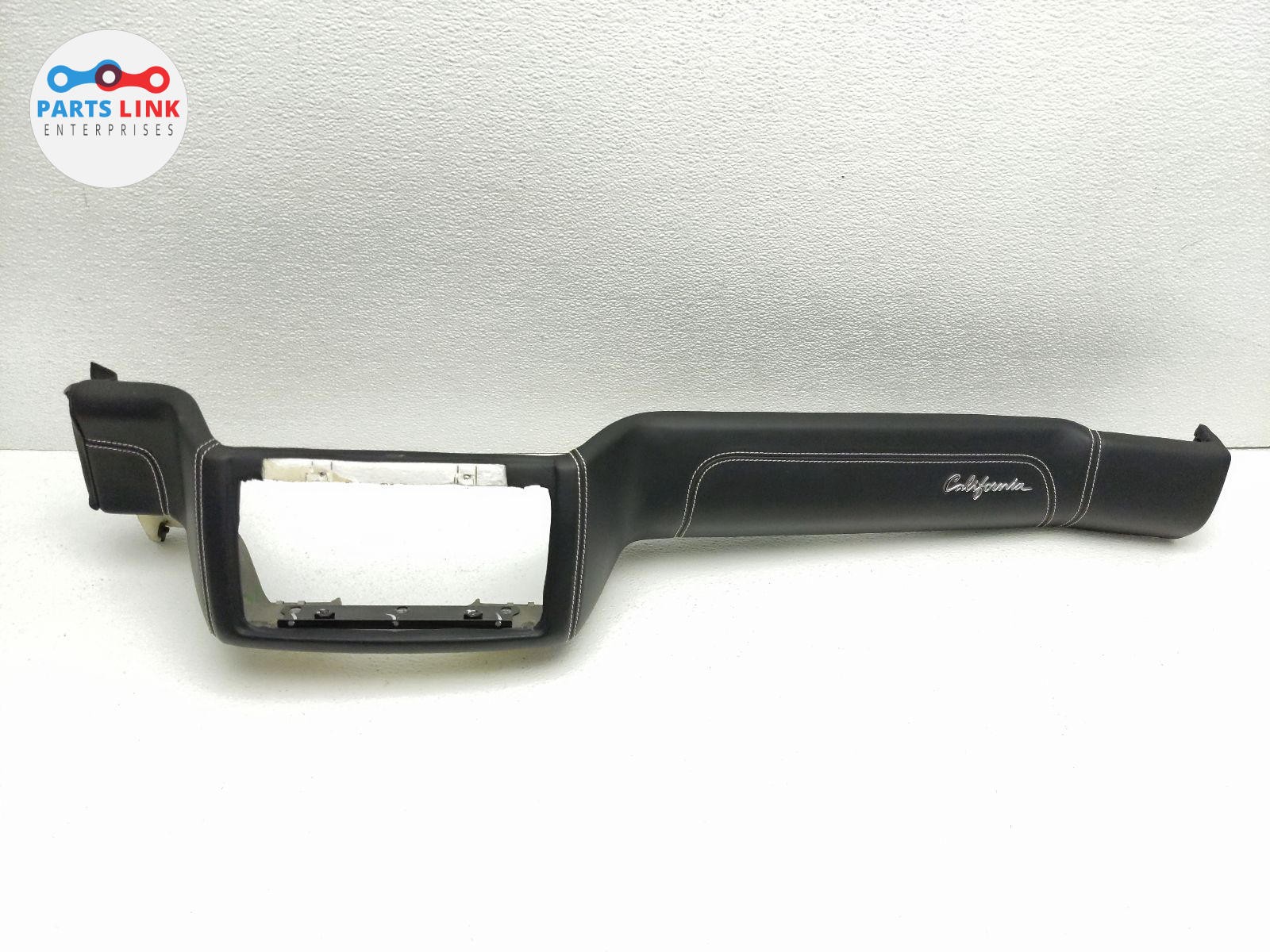 2012-14 FERRARI CALIFORNIA RIGHT DASH TRIM CENTER SCREEN BEZEL MOLDING F149