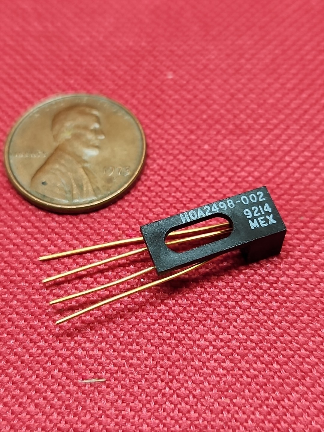 New Old Stk HOA2498-002 9214 HONEYWELL REFLECTIVE PHOTOTRANSISTOR OPTICAL SENSOR