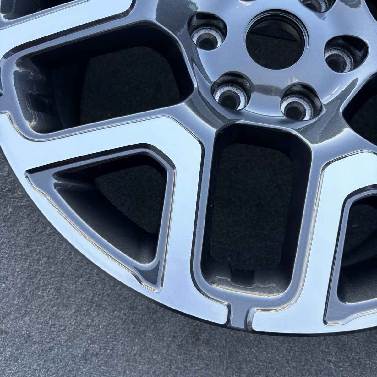 SINGLE 20 INCH WHEEL/RIM RAM 1500 LARAMIE 2025-2026 OEM CHARCOAL
