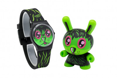 Swatch Kidrobot THE SO FAR AWAY GB252 Armbanduhr mit Figur selten