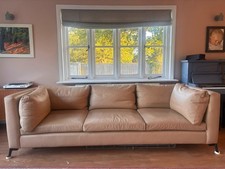 STYLISH BARGAIN LEATHER SOFA
