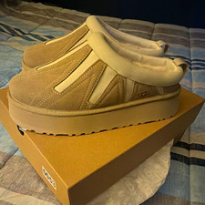 UGG Tazz Women s Platform Slippers Beige Suede Lined Slip-On Size 8