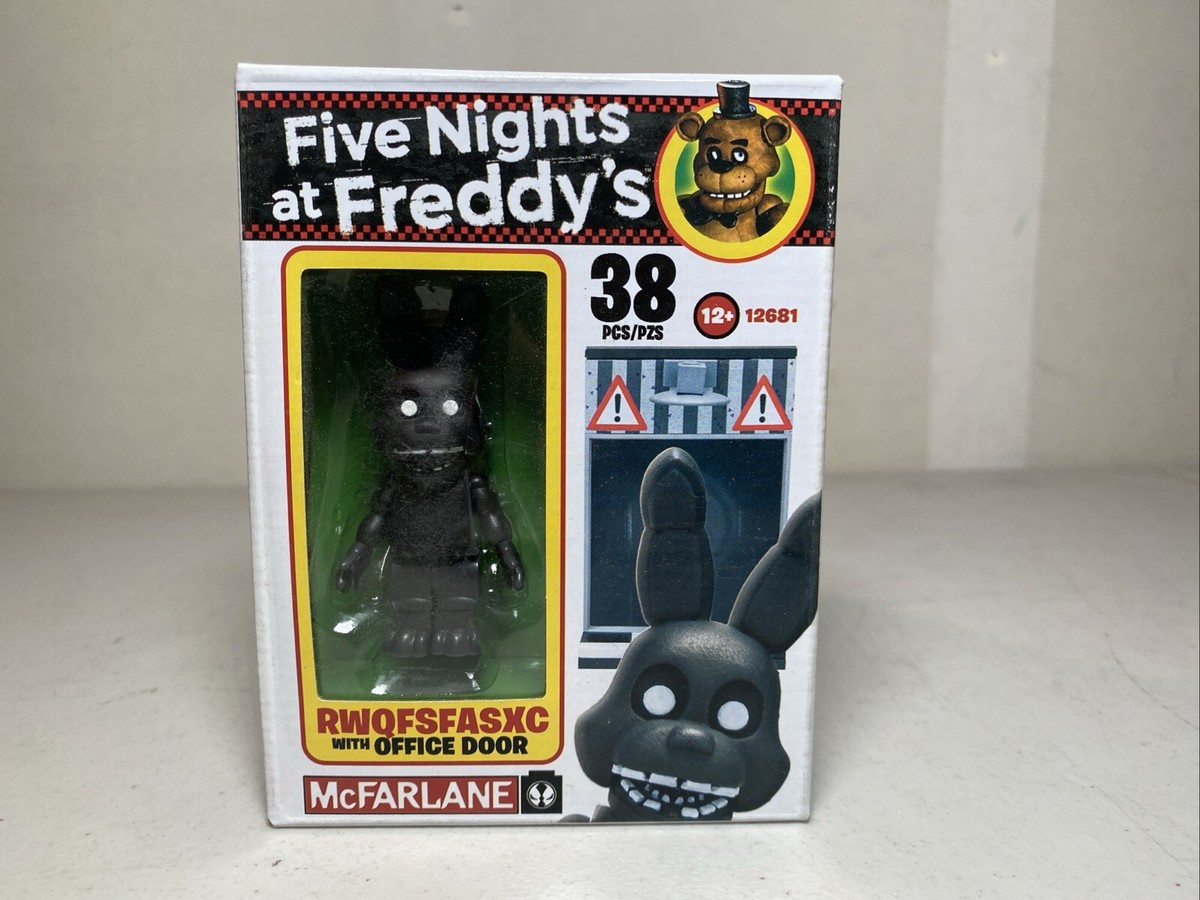 Five Nights at Freddy's: RWQFSFASXC with Office Door Figure Set