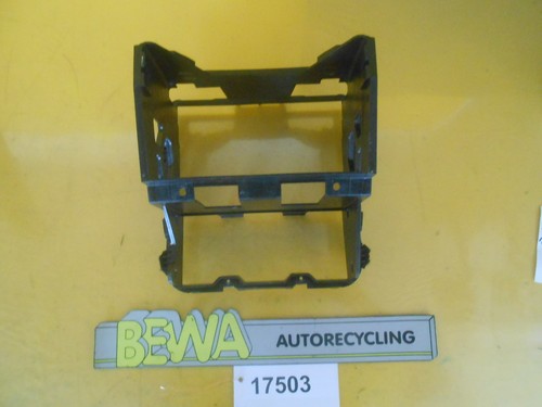 Radioschacht      VW Golf V      1K0858005B     Nr.17503