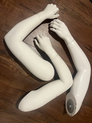 Mannequin Damaged Hands
