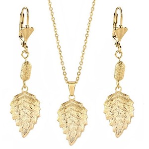 Authentic Beautiful Leaf Shape Gold Plated Dangling Earrings Pendant Set With 18" Chain