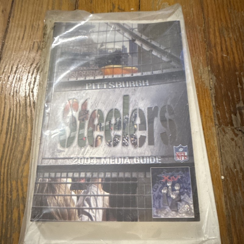 Pittsburgh Steelers 2004 Officially Licensed Media Guide Vintage