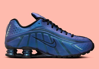 NEW Nike Shox R4 Men's Size 9.5 Metallic Silver HQ3446 001 Fast