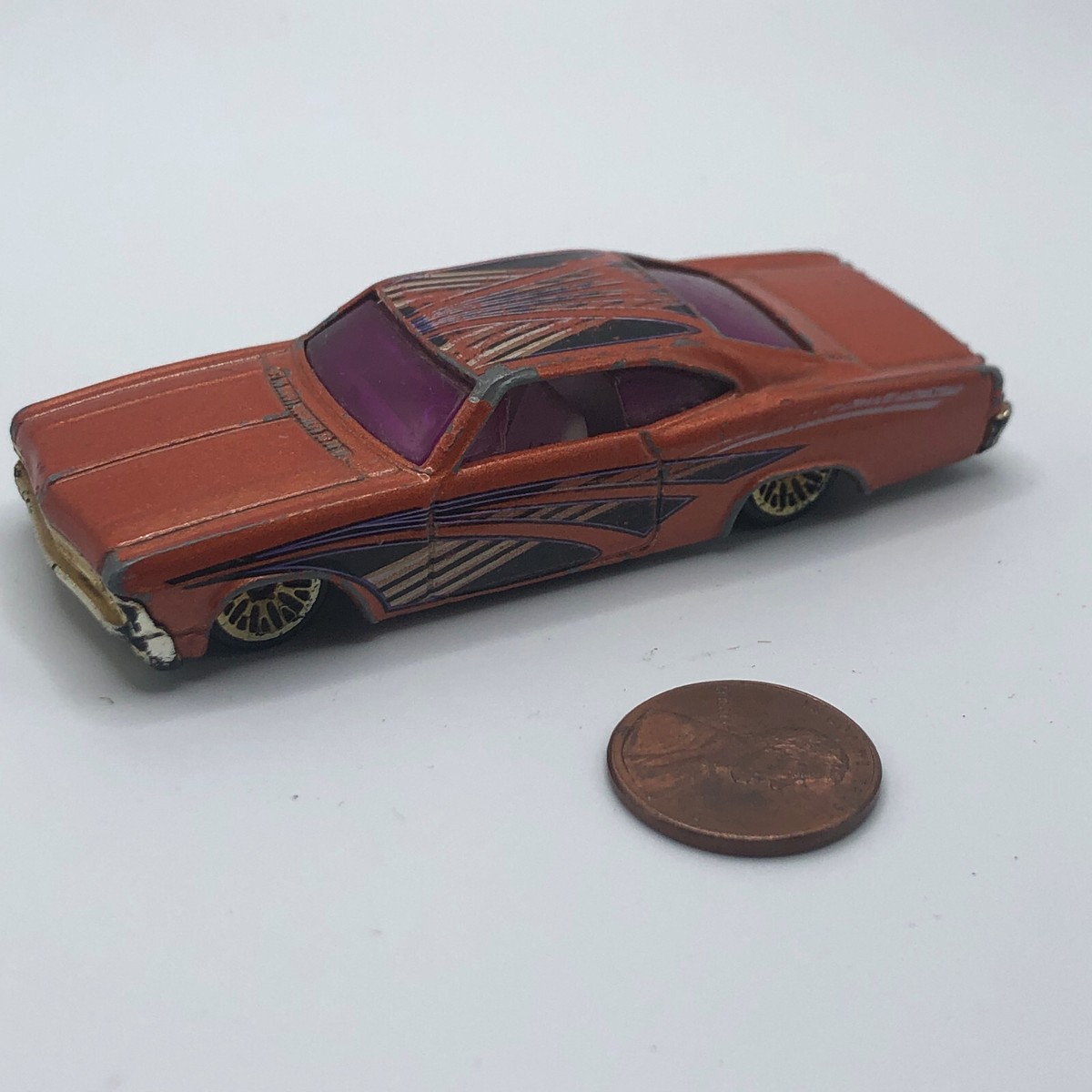 ホットウィール　ローライダー　1965 CHEVY IMPALA レア Hot Wheels 1965 Chevy Impala Custom Lowrider Magazine 1:18
