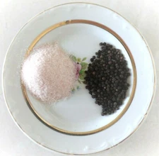 PEPPERCORNS BLACK WHOLE INDIA/ HIMALAYAN PINK SALT EXTRA-FINE PAKISTAN