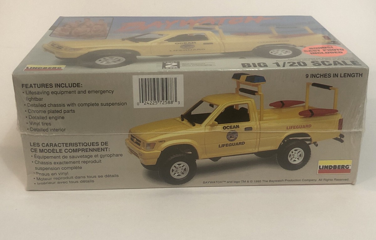 Lindberg Baywatch Toyota 4x4 Pickup Beach Patrol 1/20 Scale