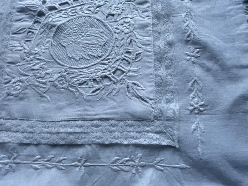 petite taie ancienne/ vintage/ pur coton/broderies/dentelle (utile:38X38)  (L95) - Photo 3/4