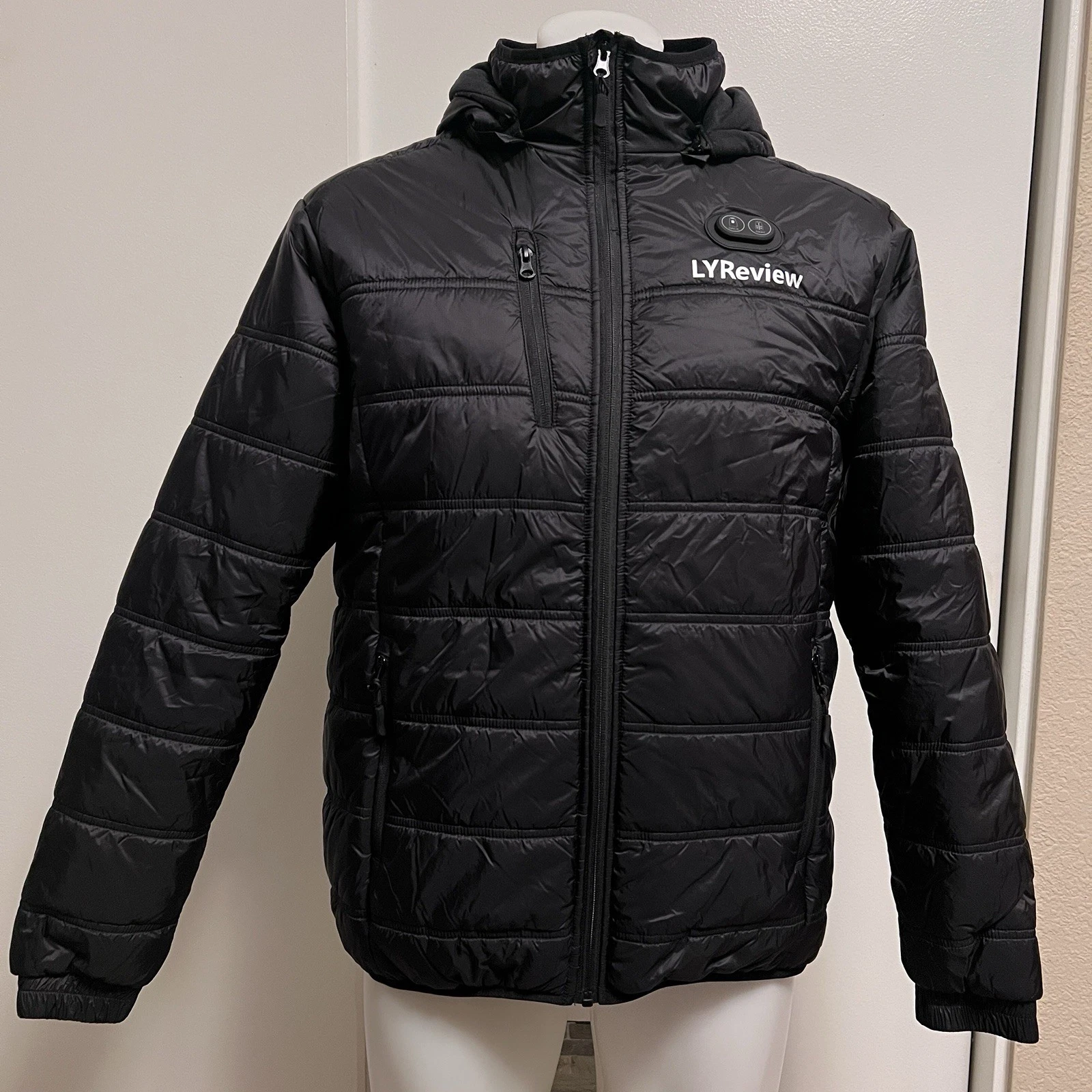 LYREVIEW Men’s Heated Polar Fleece Jacket Size Medium NWOT
Opens in a new window or tab
