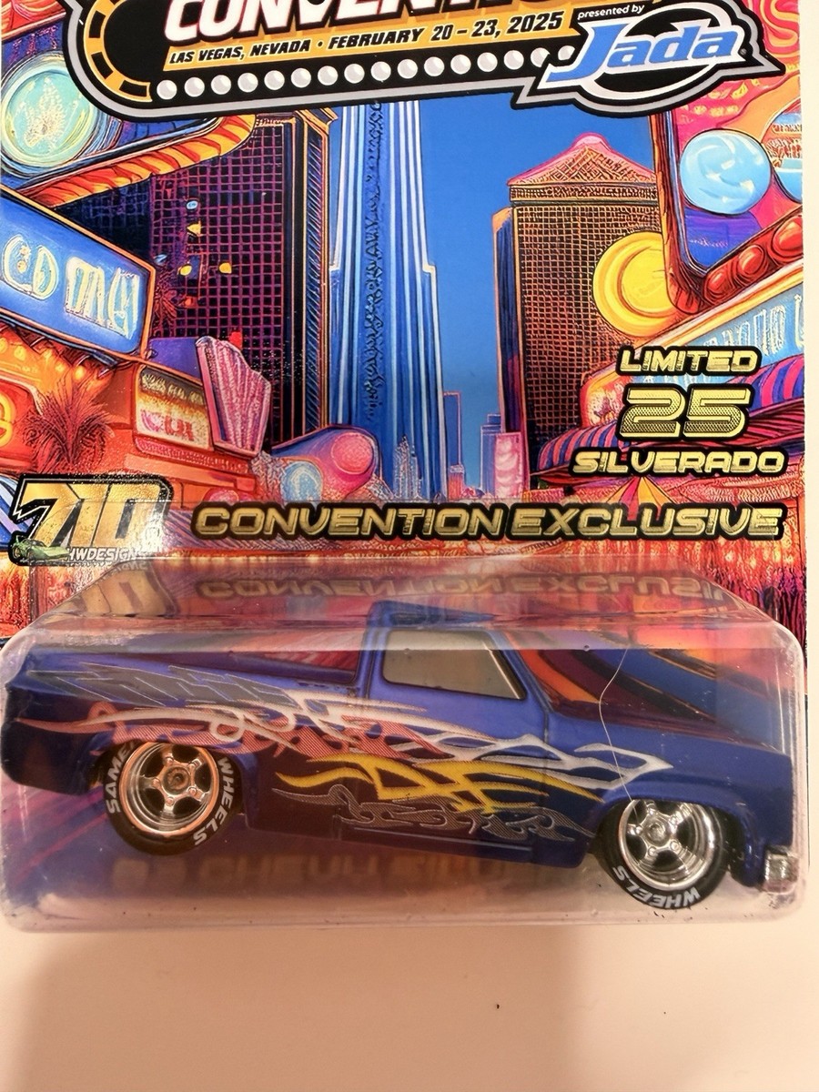 Hot Wheels '83 Chevy Silverado 2025 Super Convention Exclusive