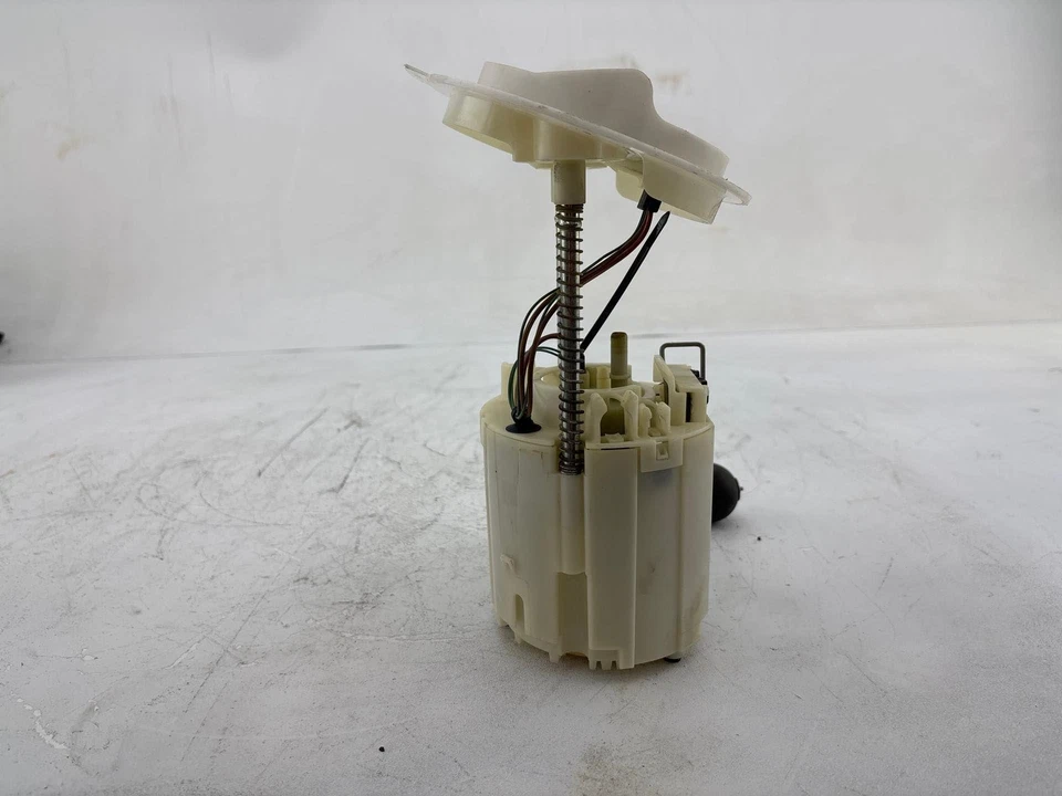 Chrysler 300 2005-2010 bomba de combustible izquierda OEM Foto 3 de 4