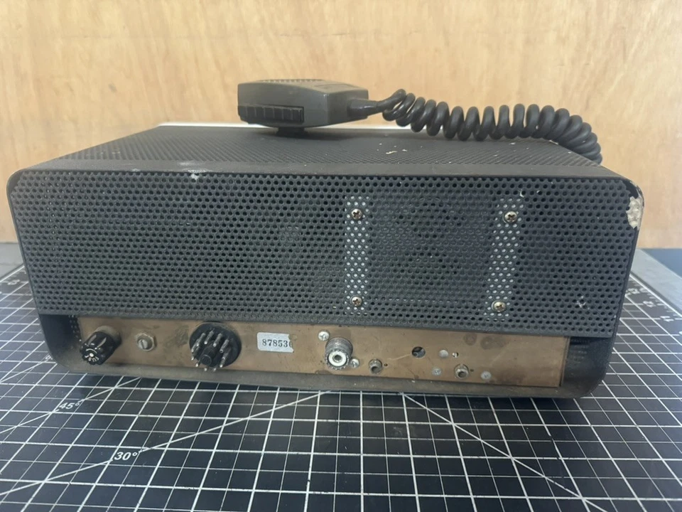 Transceptor de radio CB de 23 canales Cobra Cam 88 con micrófono - sin probar Foto 4 de 4