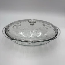 Vintage Anchor Hocking Savannah Clear Oval Covered Casserole 2 Quart Floral
