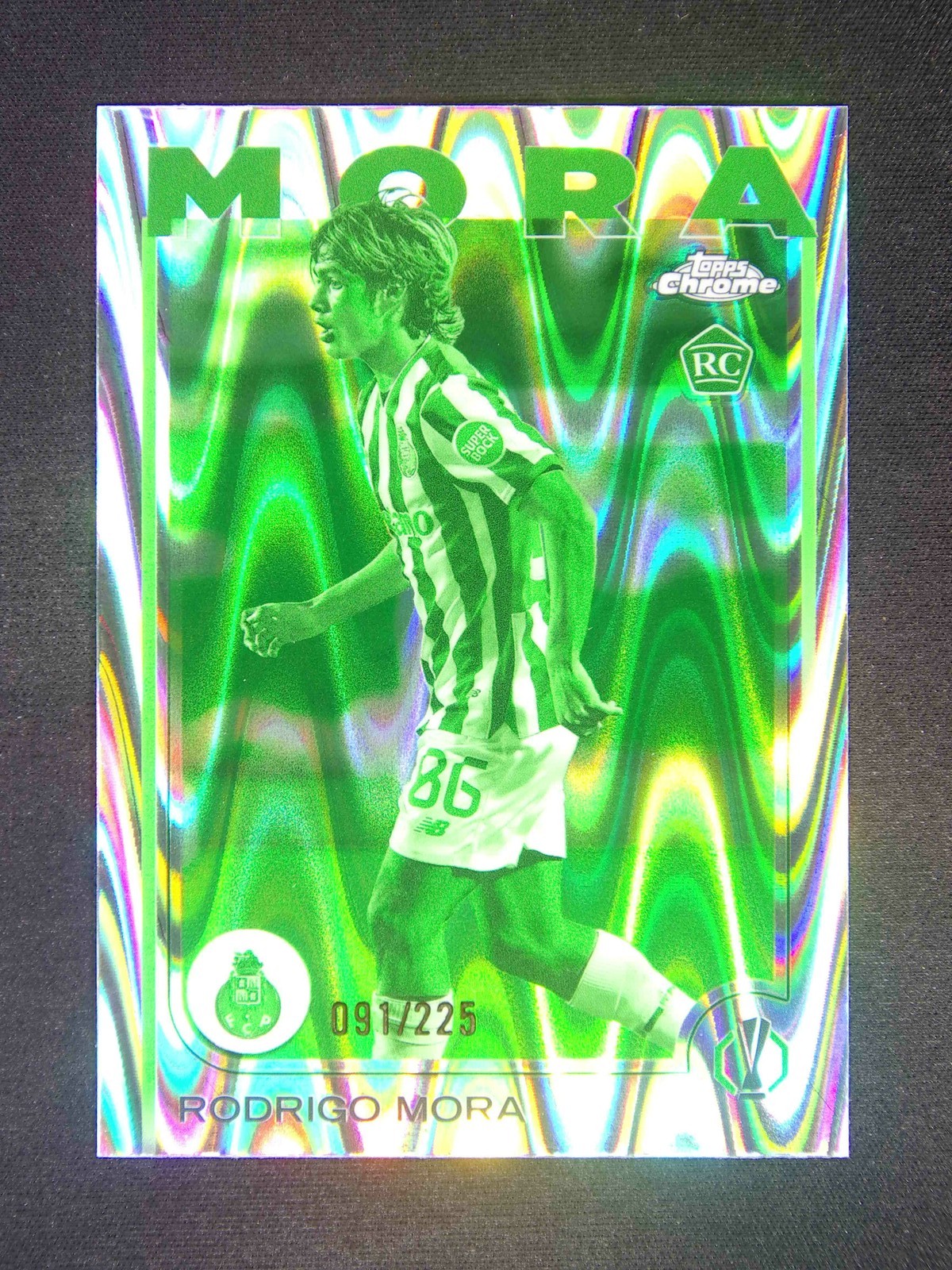 2024-25 Topps Chrome UEFA Rodrigo Mora #137 RC Rookie Night Vision RayWave /225
