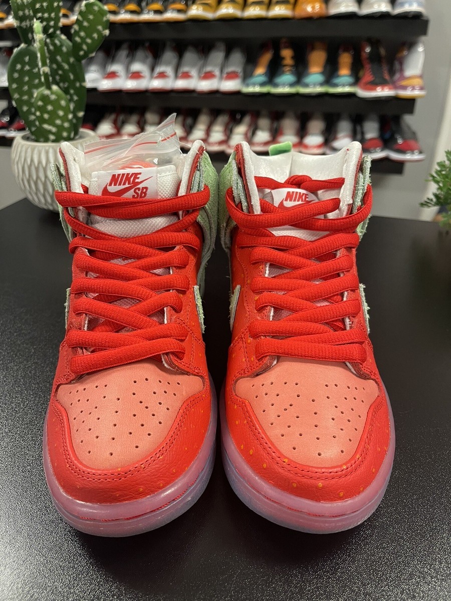 Buy Size 4 - Nike SB Dunk High Strawberry Cough online | eBay