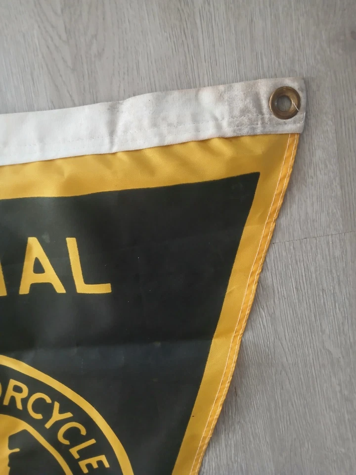 Official BMW Owners of America Flag - Black Yellow - Imagem 4 de 4