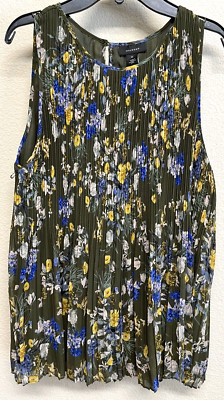 Halogen Sleeveless Blouse Size M Pleated Botanical Floral Chiffon Green NEW