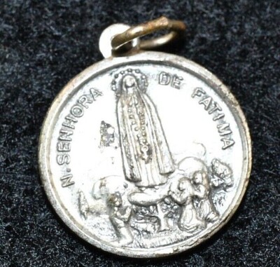 N. Senhora De Fatima Religious Relic Medallion Terra De Fatima  
