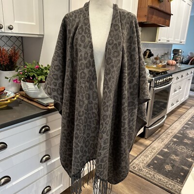Woolrich Gray Leopard Print Blanket Scarf Shawl Wrap Poncho